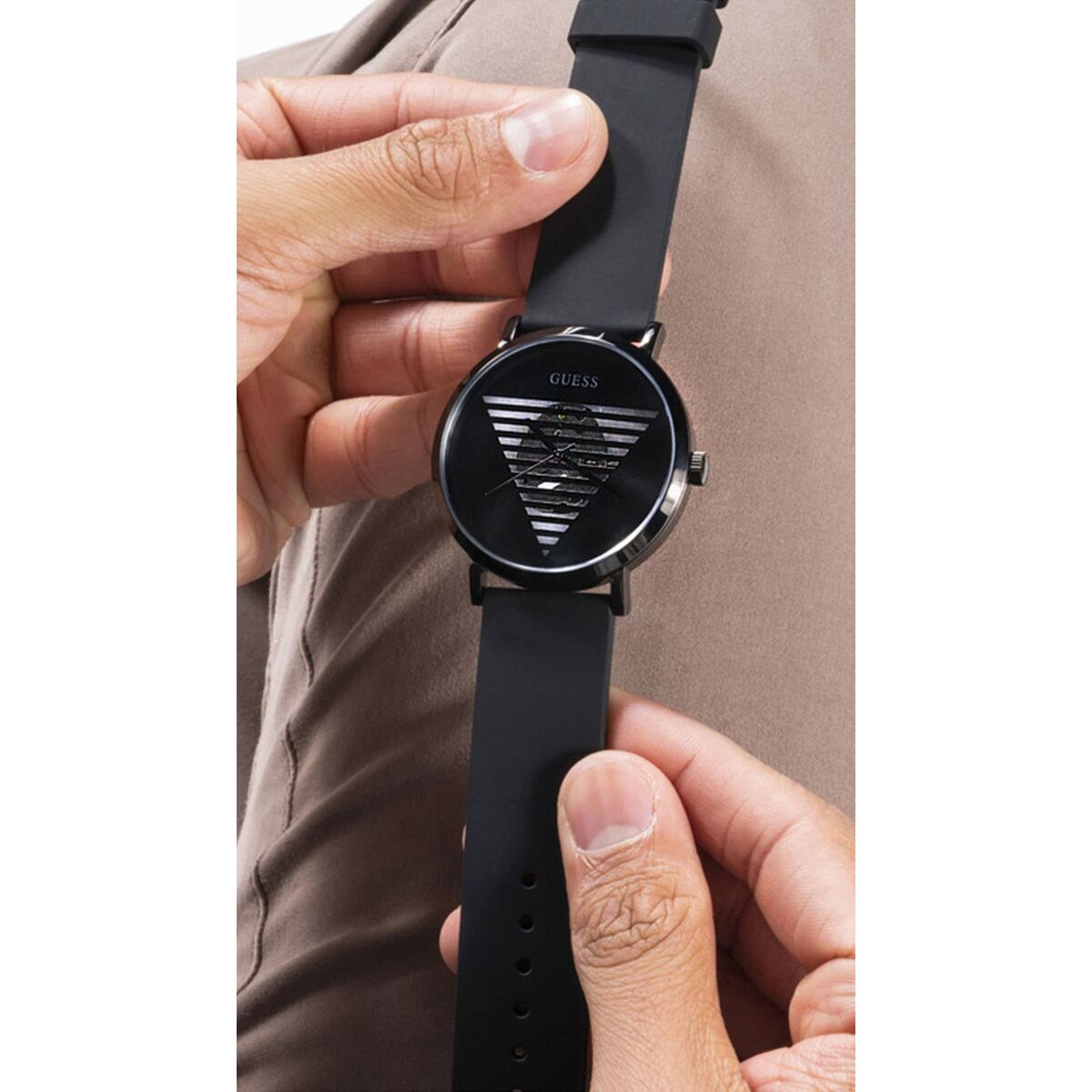 V5HBF5774F5D662D4EC0C00D948AE4C4576R7302938P10