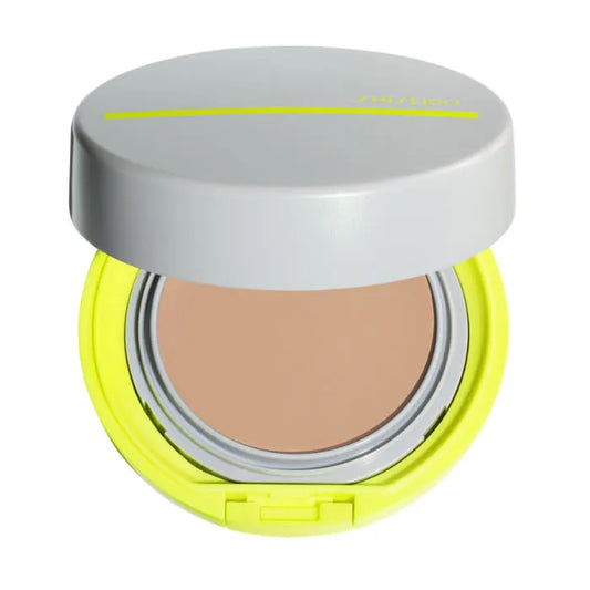 SHISEIDO Sports BB Compact SPF50 Medium kompakte BB-Creme mit hohem Lichtschutzfaktor