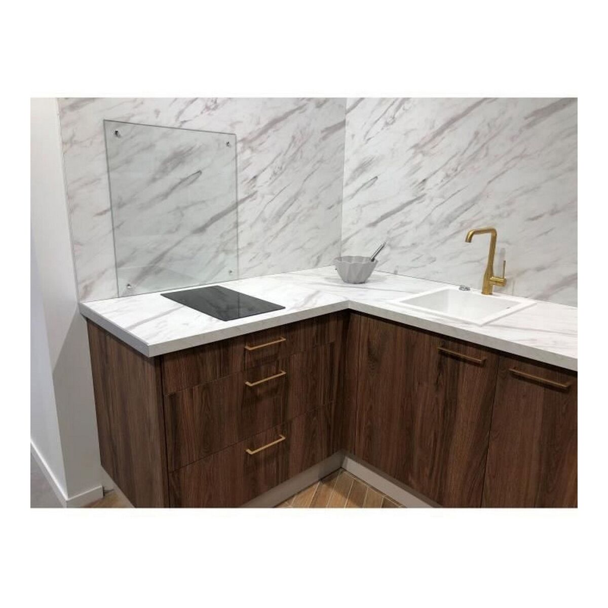 V6HEC14B4ECAF3A2388A44D3AB437A5DA8DR4500693P2