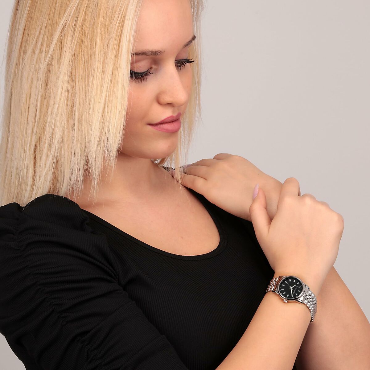 V4HF0793000DD0AC80D2F8CF713FF2182C5R7046152P7