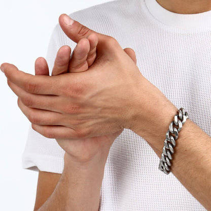 V3HE6606013F6FBAAF0B94E5F79197DFE56R7534754P6