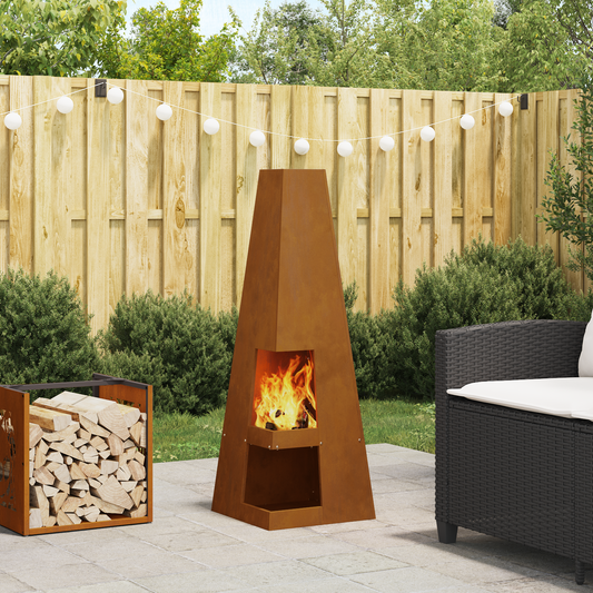 Feuerstelle Mit Holzlager Aus Wetterfestem Stahl.