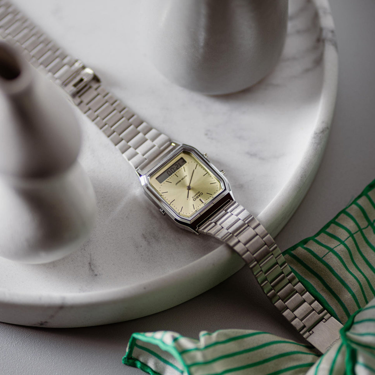 CASIO COLLECTION & VINTAGE EDGY COLLECTION SUNRAY DIAL - GREEN LEMON AQ-230A-9AMQYES Sonnenbrille Grün ansicht-2