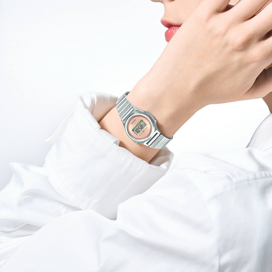 CASIO COLLECTION & VINTAGE MINI COLLECTION SLIM ROUND - ANTIQUE PINK Damen Quarzuhr aus – Produktansicht