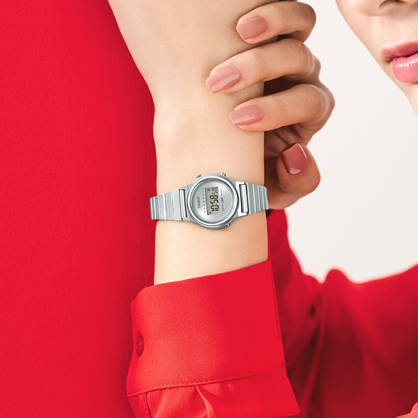 CASIO COLLECTION & VINTAGE MINI COLLECTION SLIM ROUND - SILVER LA700WE-7AEF Multifunction Armbanduhr 26.5 mm Silber