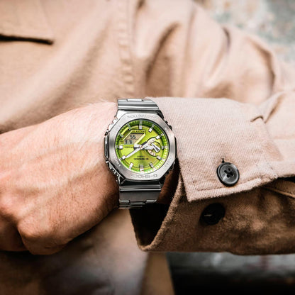 CASIO G-SHOCK Mod. OAK LIME GREEN ***SPECIAL PRICE*** GM-2110D-3AER Multifunction Armbanduhr 44.5 mm Grün ansicht-3