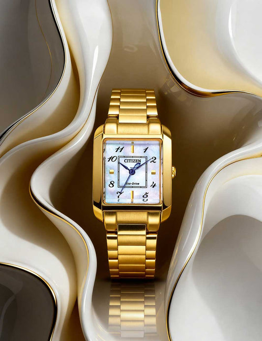 CITIZEN Damen Quarzuhr aus Kunststoff 46 mm EW5602-81D – Produktansicht