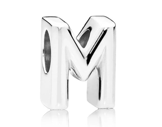 PANDORA MOMENTS ALPHABET LETTER M CHARM Damen Charm aus Silber 925 in Silber 797467 – Produktansicht