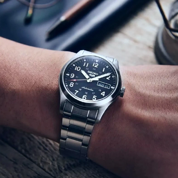 SEIKO 5 Mod. SPORTS AUTOMATIC DAY & DATE - BLUE SRPK29K1 Day & Date Armbanduhr 38 mm Blau ansicht-2