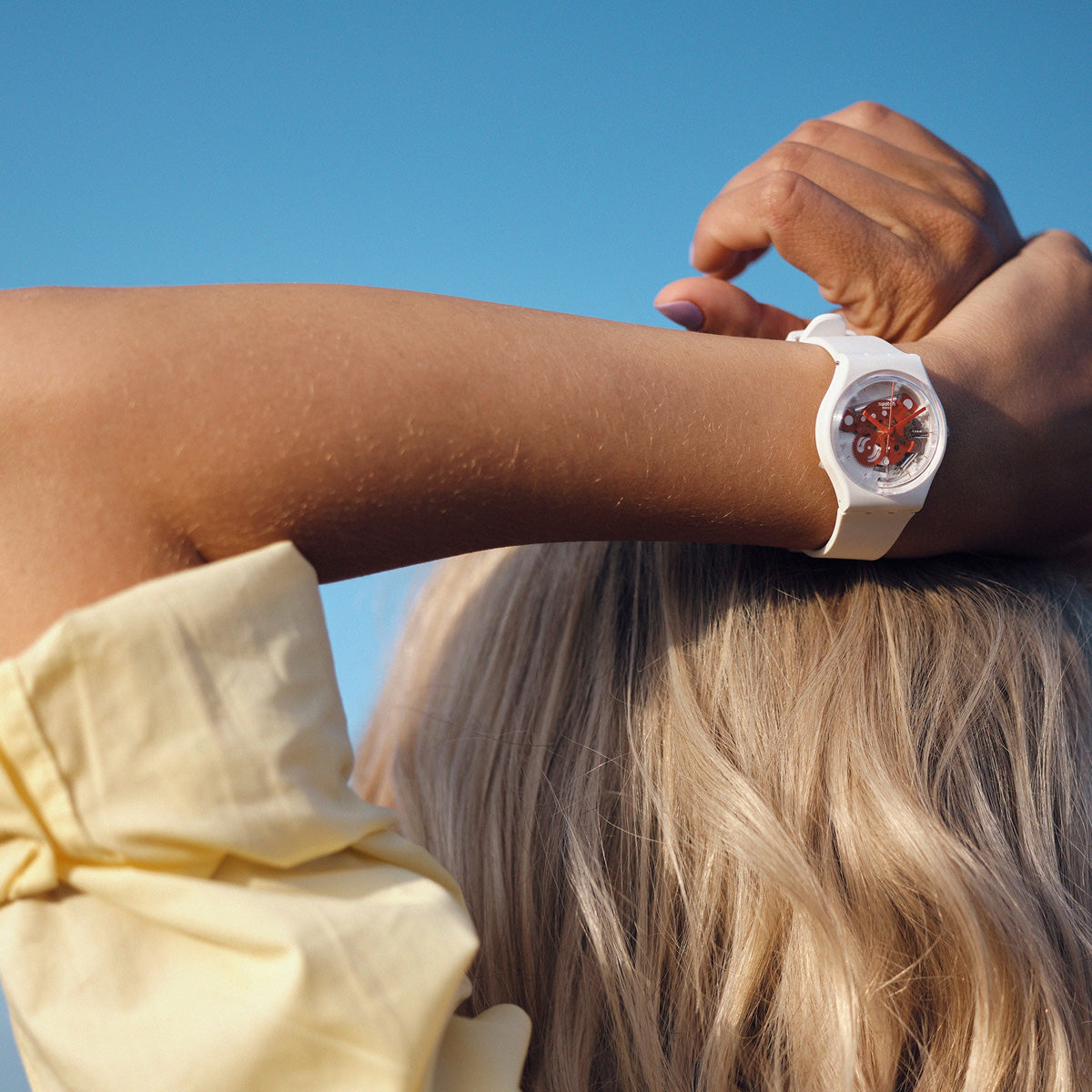 SWATCH TIME TO RED SMALL SO31W104 Armbanduhr Rot ansicht-3